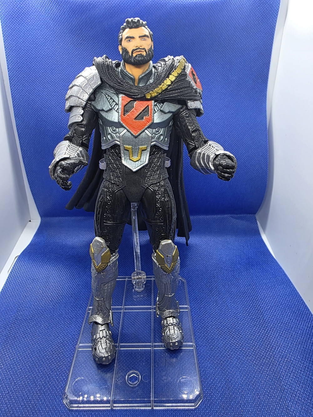 Mcfarlane General Zod.